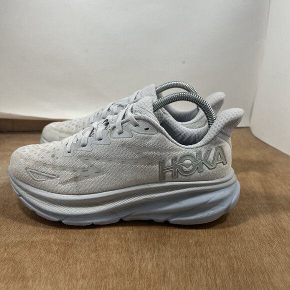 Hoka One One Clifton 9 Women's Size 8 B(Medium) Running Shoes White - Picture 3 of 9